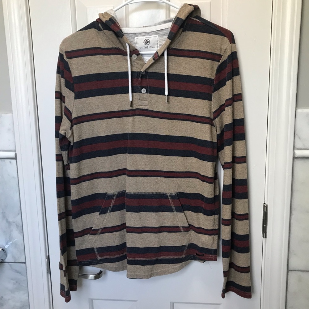 ON THE BYAS hoodie